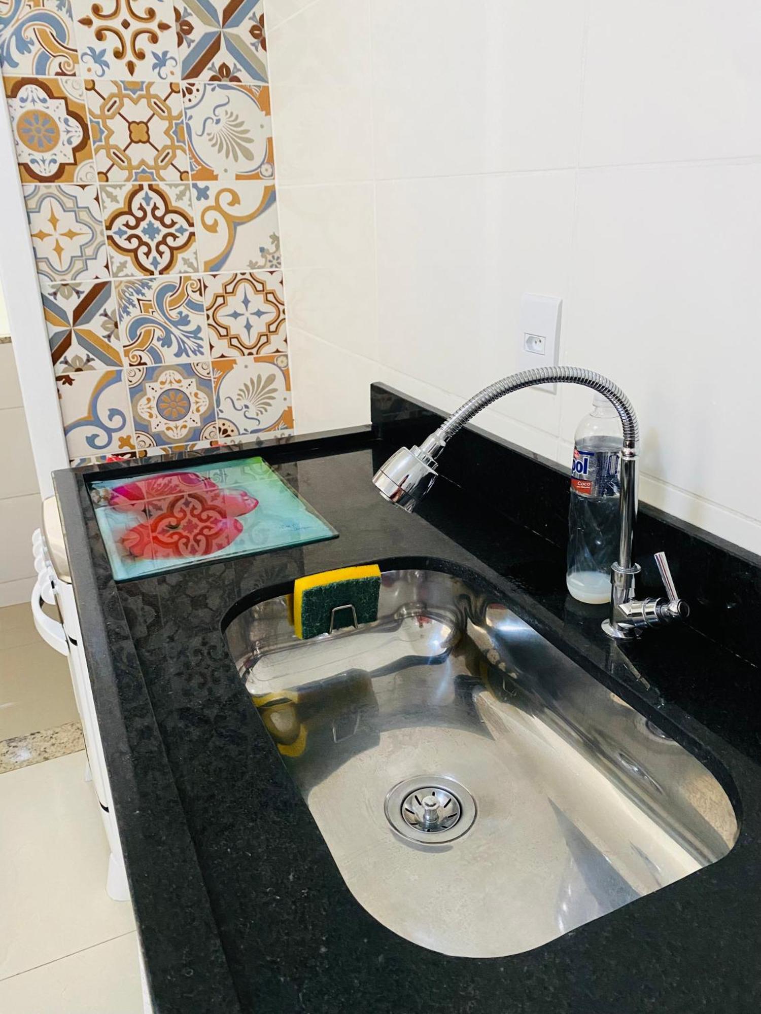 Apartamento Aconchegante com Ar e Tv a cabo Macaé Esterno foto