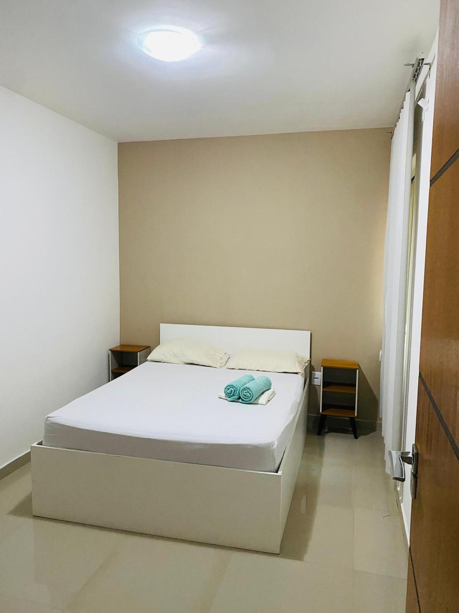 Apartamento Aconchegante com Ar e Tv a cabo Macaé Esterno foto
